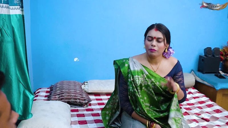 操了一个借口要水喝坏奶的嫂子，当她一个人在家的时候。